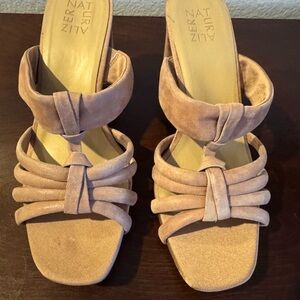 Naturalizer JORDY sandals tan gingersnap slip on  Sandals 10.5 boxed